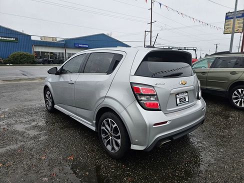 Used 2017 Chevrolet Sonic LT image 5