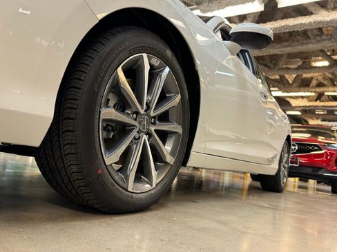 New 2025 Acura Integra image 11