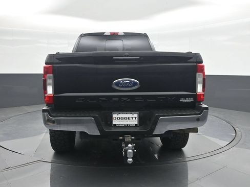 Used 2019 Ford F250 Lariat w/ Lariat Ultimate Package AWD/4WD image 17