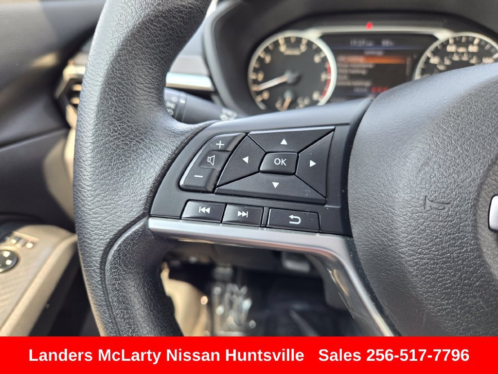 Used 2025 Nissan Altima 2.5 SV FWD image 24