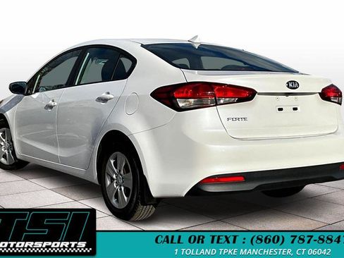 Used 2017 Kia Forte LX w/ LX Popular Package image 13