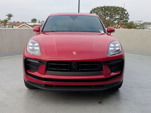 New 2026 Porsche Macan image 6