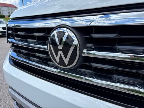 Certified 2023 Volkswagen Atlas SE FWD image 12