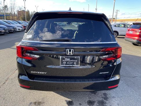 Used 2024 Honda Odyssey Sport image 23