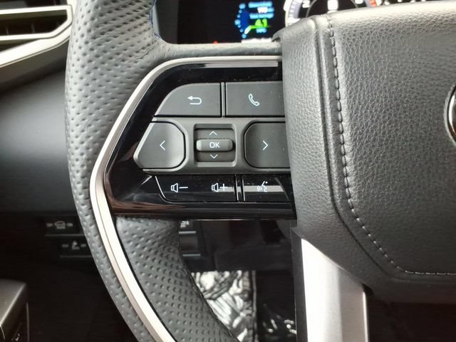 Used 2026 Toyota Sequoia Platinum AWD/4WD image 34