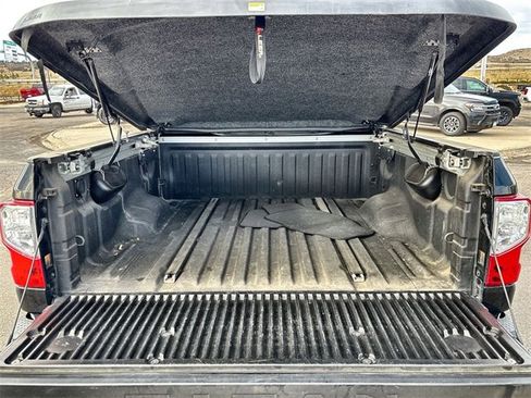 Used 2017 Nissan Titan Platinum Reserve image 20