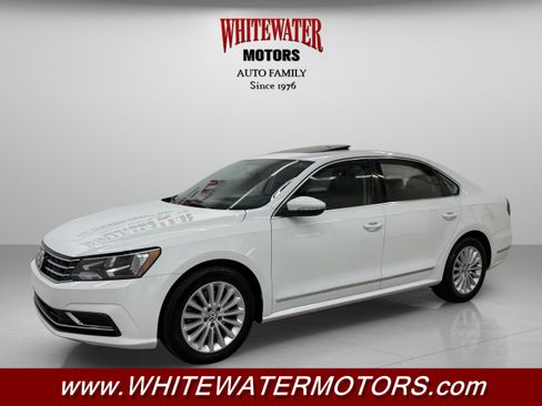 Used 2016 Volkswagen Passat 1.8T SE FWD image 1