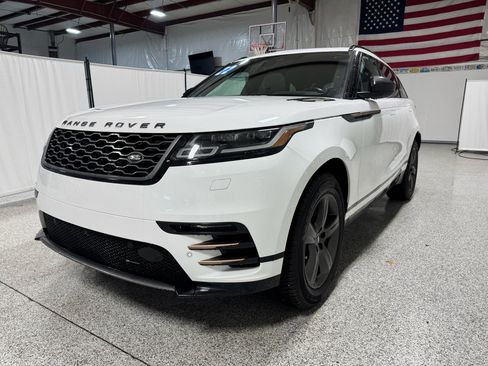 Used 2022 Land Rover Range Rover Velar R-Dynamic S image 5