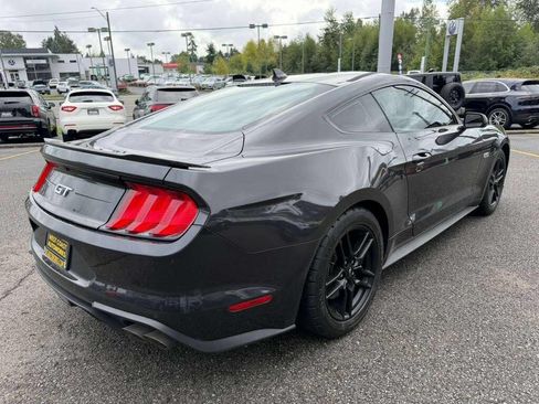 Used 2022 Ford Mustang GT RWD image 5