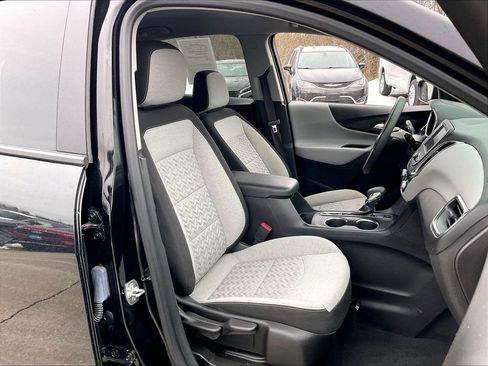 Used 2024 Chevrolet Equinox LS image 10