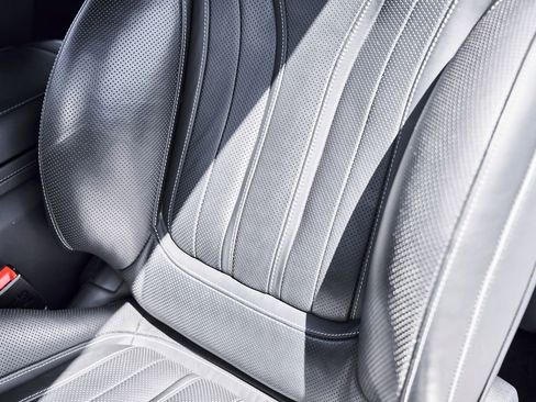 Used 2016 Mercedes-Benz S 63 AMG 4MATIC Coupe image 42