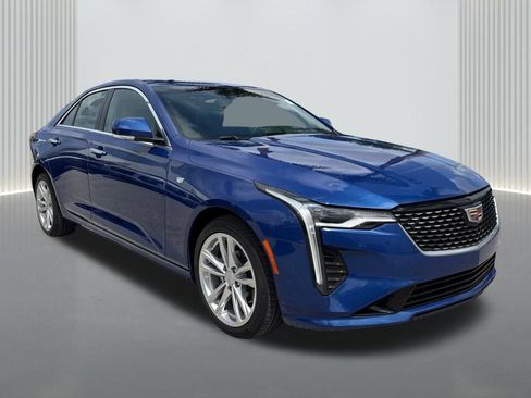 Used 2025 Cadillac CT4 Luxury RWD image 3