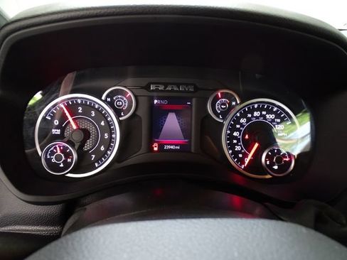 Certified 2025 RAM 2500 Big Horn AWD/4WD image 15