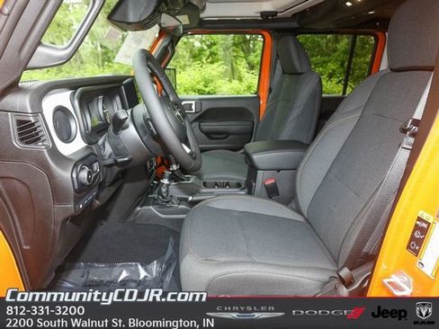 New 2025 Jeep Wrangler Sport S w/ Convenience Group image 8