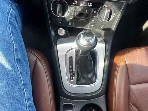 Used 2018 Audi Q3 2.0T Premium Plus w/ Premium Plus Package image 16