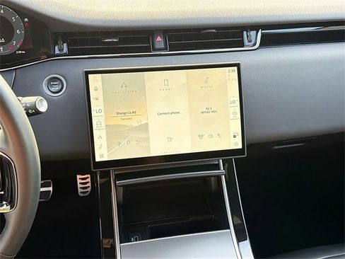 Used 2024 Land Rover Range Rover Evoque Dynamic SE image 29