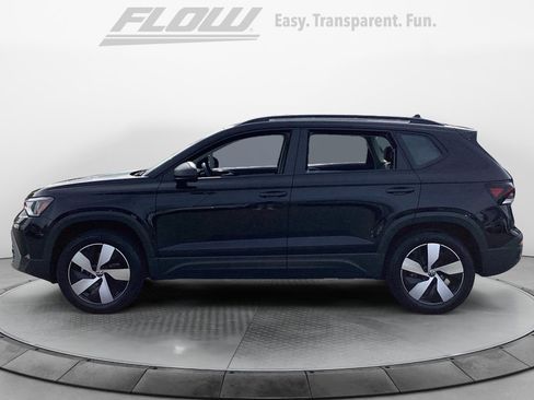 Certified 2025 Volkswagen Taos S AWD/4WD image 4