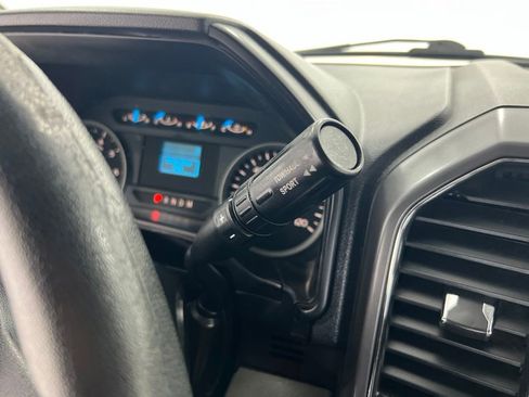 Used 2017 Ford F150 XLT RWD image 12