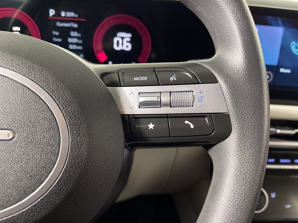 Certified 2025 Hyundai Tucson SEL FWD image 30