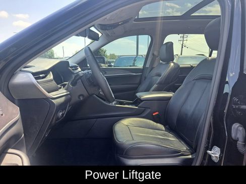 Certified 2023 Jeep Grand Cherokee L Limited w/ Luxury Tech Group II AWD/4WD image 11