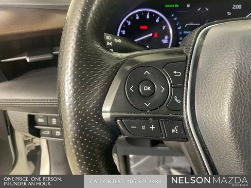 Used 2022 Toyota Avalon Limited w/ Advanced Safety Package FWD image 43