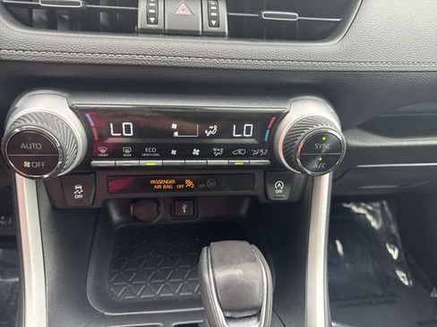 Used 2021 Toyota RAV4 XLE Premium FWD image 19