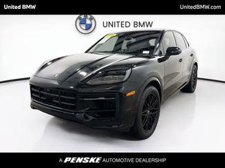 Used 2025 Porsche Cayenne video 1