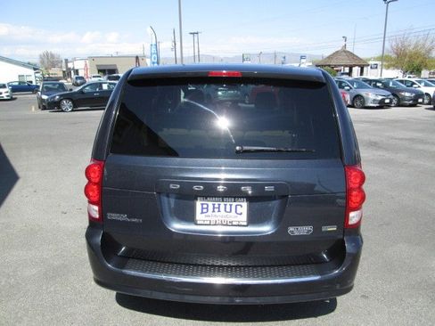 Used 2013 Dodge Grand Caravan SE image 5