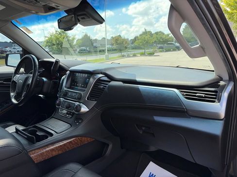 Used 2018 Chevrolet Tahoe Premier RWD image 30