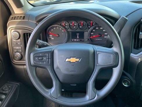Used 2022 Chevrolet Silverado 1500 Custom image 7