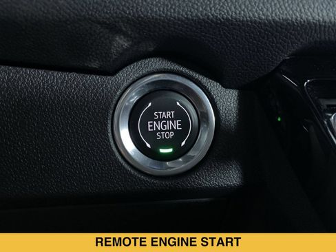 Certified 2026 Chevrolet Traverse LT FWD image 8