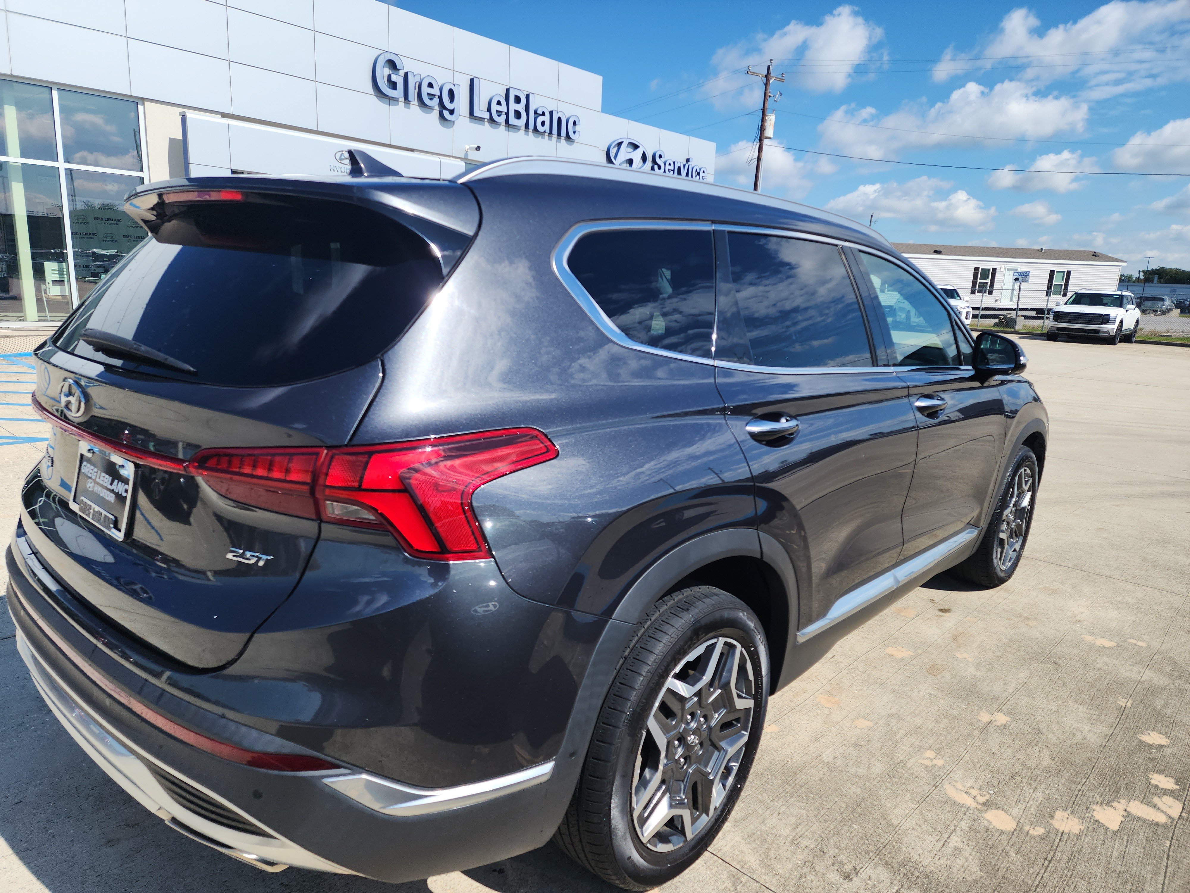 Used 2022 Hyundai Santa Fe Limited FWD image 7