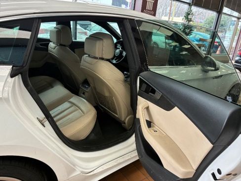 Used 2021 Audi A5 2.0T Premium image 30