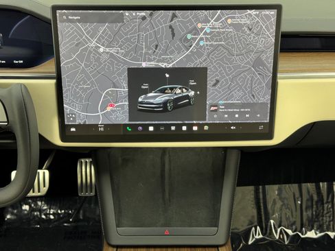 Used 2022 Tesla Model S image 23