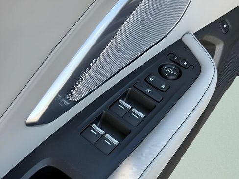 Used 2021 Acura RDX AWD w/ Advance Package image 18