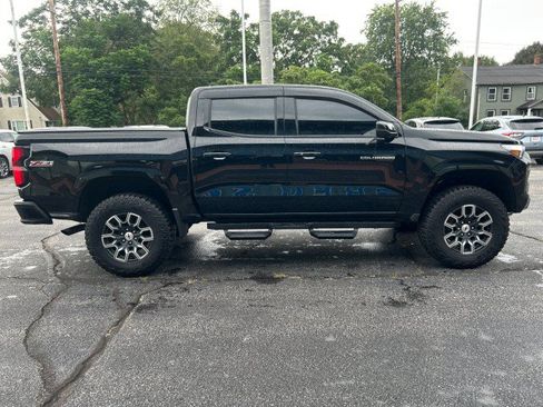 Used 2023 Chevrolet Colorado Z71 w/ Z71 Convenience Package 2 AWD/4WD image 5