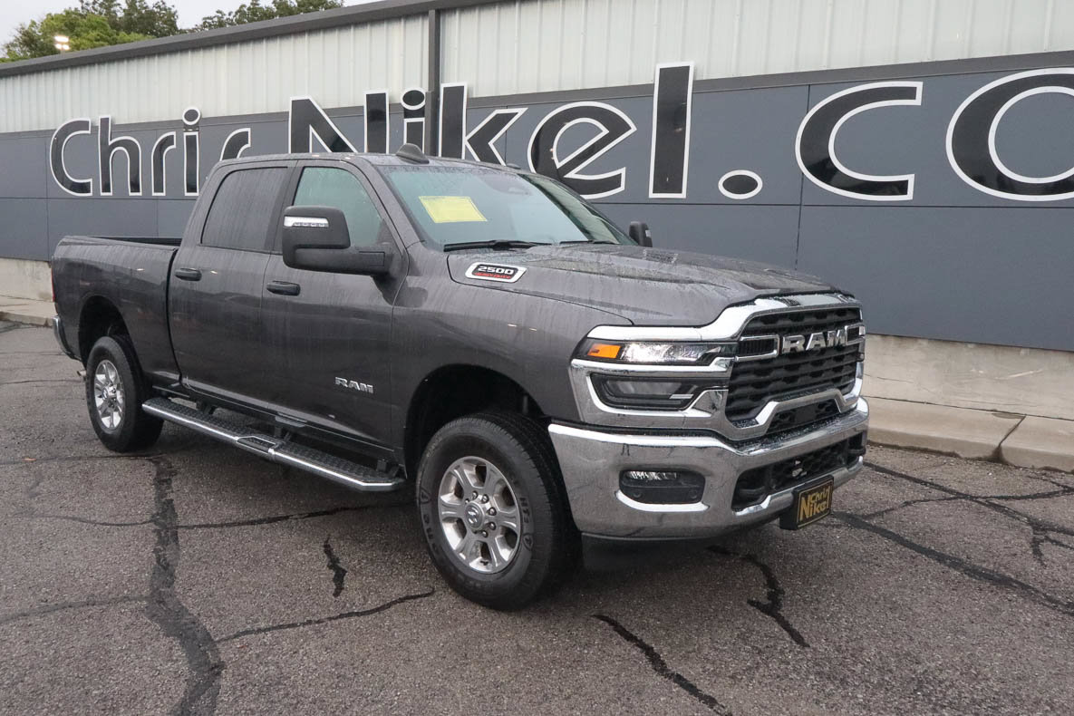 Used 2026 RAM 2500 Big Horn AWD/4WD image 1