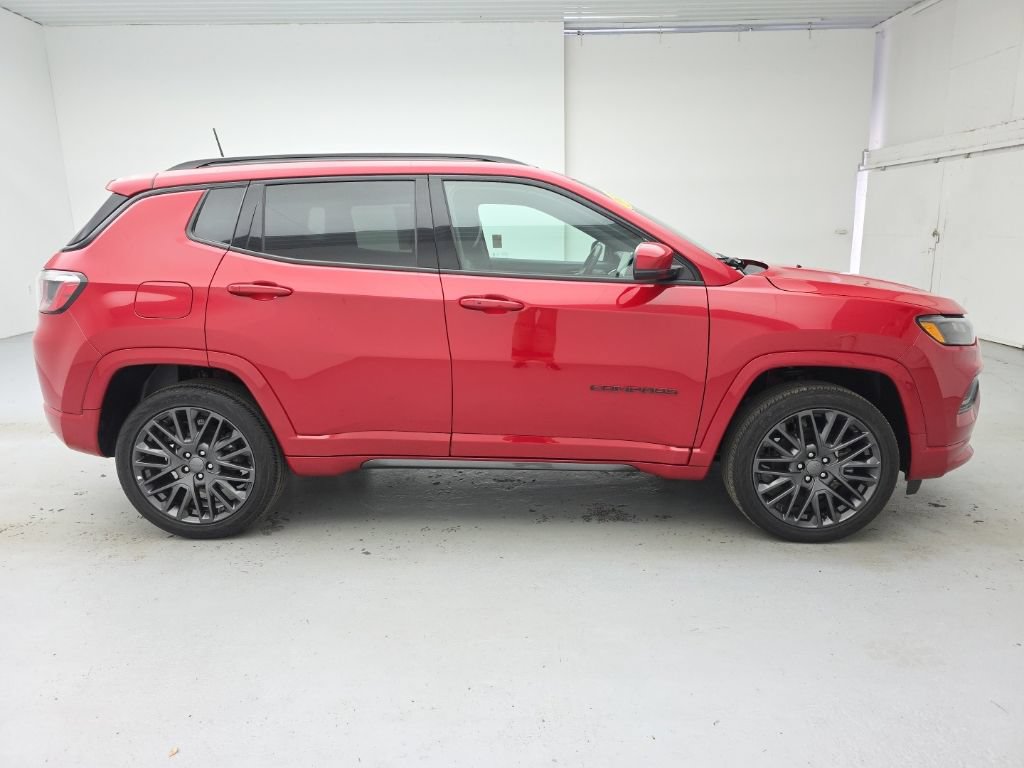 Used 2022 Jeep Compass Limited AWD/4WD image 13