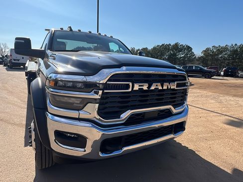 New 2025 RAM 5500 2WD Regular Cab image 5