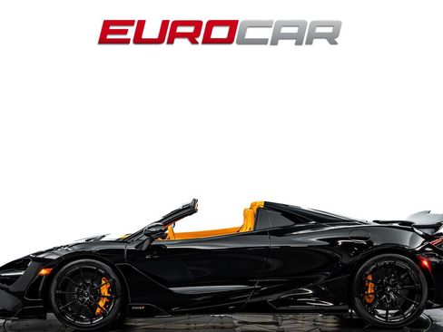 Used 2022 McLaren 765LT RWD image 2