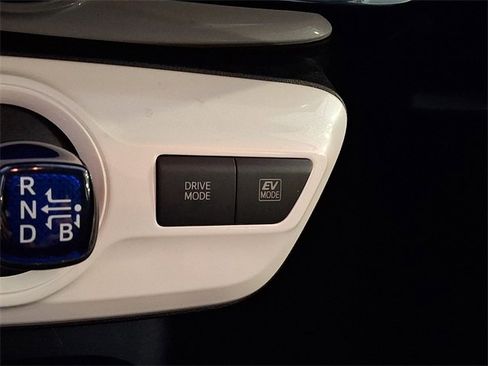 Used 2017 Toyota Prius Two w/ Carpet Mat Package image 24