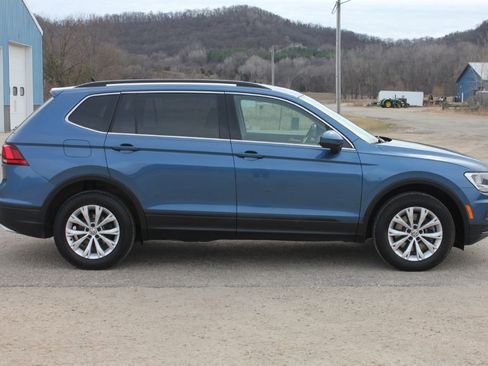 Used 2019 Volkswagen Tiguan SE image 5