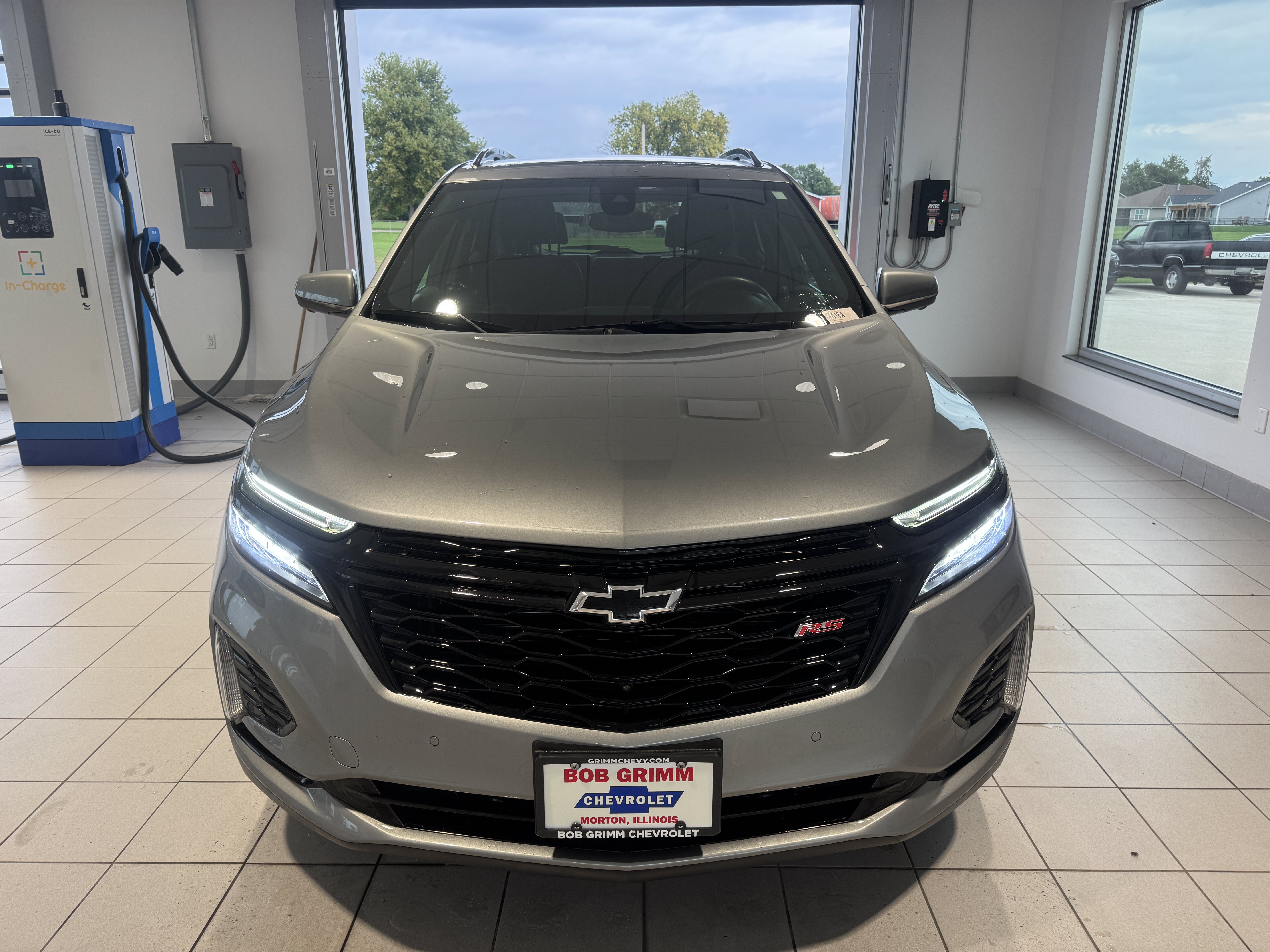 Used 2024 Chevrolet Equinox RS FWD image 5
