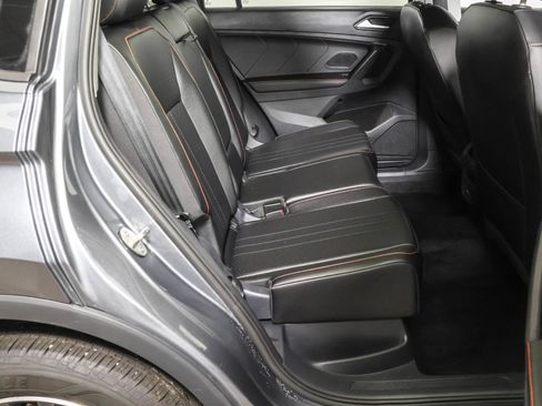 Used 2024 Volkswagen Tiguan Wolfsburg Edition image 38