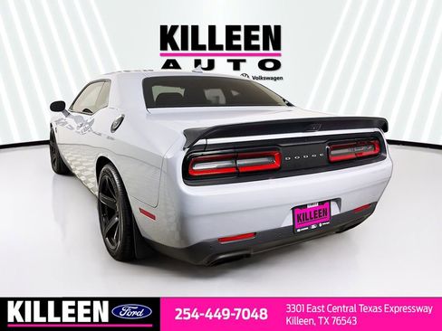 Used 2021 Dodge Challenger SRT Hellcat Redeye image 6