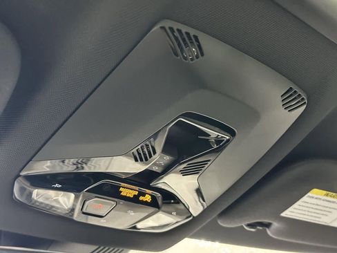 Certified 2025 MINI Cooper 2-Door Hardtop image 18