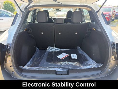 Used 2026 Nissan Kicks S FWD image 29
