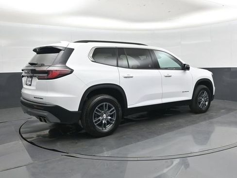 Used 2025 GMC Acadia Elevation FWD image 4