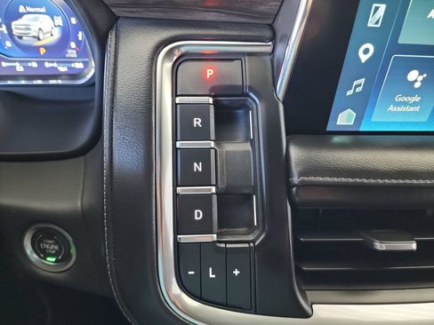 Used 2022 Chevrolet Tahoe LT AWD/4WD image 31