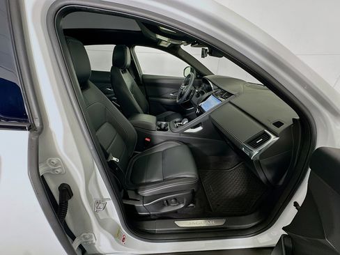 Used 2024 Jaguar E-PACE R-Dynamic SE image 32